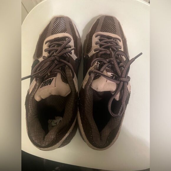 Nike Air Zoom Vomero 5 Plum Eclipse Women's 9.5, size 8 men's - Picture 3 of 15